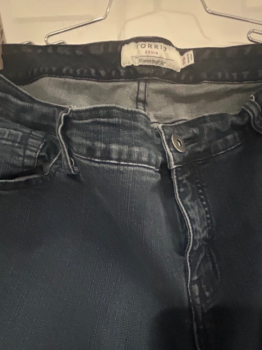 Torrid dark wash stretch denim skinny jeans
